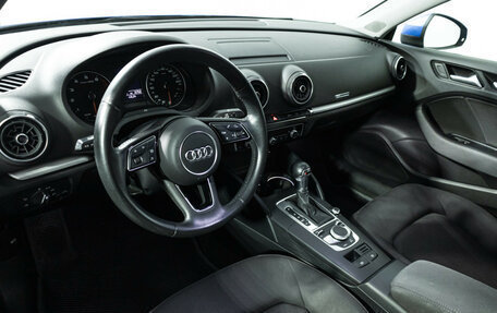 Audi A3, 2019 год, 2 137 000 рублей, 11 фотография