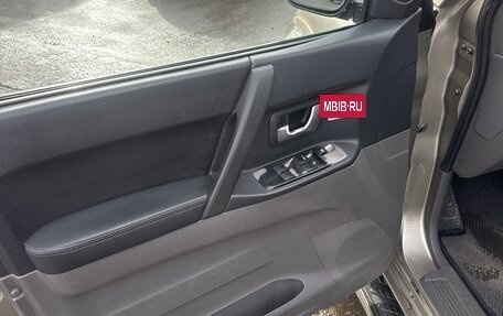 Mitsubishi Pajero III рестайлинг, 2006 год, 1 350 000 рублей, 14 фотография