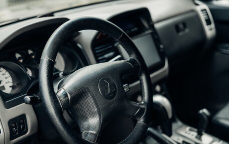 Mitsubishi Pajero III рестайлинг, 2006 год, 1 350 000 рублей, 24 фотография