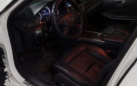 Mercedes-Benz E-Класс, 2012 год, 1 190 000 рублей, 7 фотография