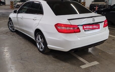 Mercedes-Benz E-Класс, 2012 год, 1 190 000 рублей, 4 фотография