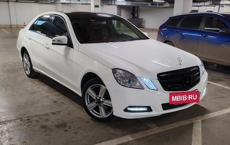 Mercedes-Benz E-Класс, 2012 год, 1 190 000 рублей, 2 фотография