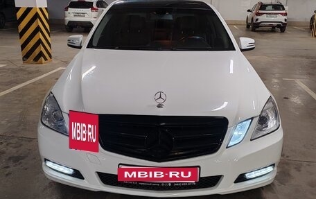 Mercedes-Benz E-Класс, 2012 год, 1 190 000 рублей, 6 фотография