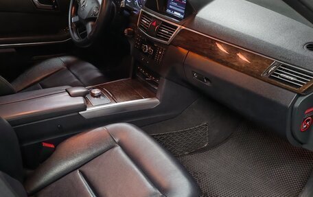 Mercedes-Benz E-Класс, 2012 год, 1 190 000 рублей, 11 фотография