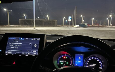 Toyota C-HR I рестайлинг, 2017 год, 1 900 000 рублей, 9 фотография