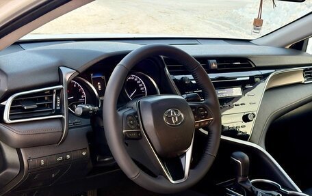 Toyota Camry, 2018 год, 1 900 000 рублей, 15 фотография