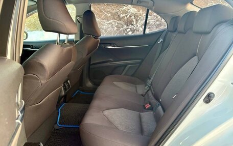 Toyota Camry, 2018 год, 1 900 000 рублей, 19 фотография