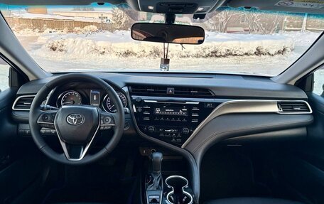 Toyota Camry, 2018 год, 1 900 000 рублей, 26 фотография