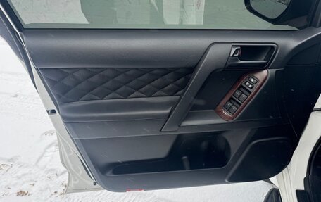 Toyota Land Cruiser Prado 150 рестайлинг 2, 2018 год, 4 300 000 рублей, 3 фотография