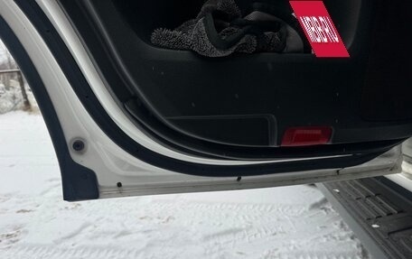 Toyota Land Cruiser Prado 150 рестайлинг 2, 2018 год, 4 300 000 рублей, 20 фотография