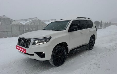 Toyota Land Cruiser Prado 150 рестайлинг 2, 2018 год, 4 300 000 рублей, 14 фотография
