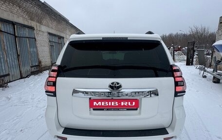 Toyota Land Cruiser Prado 150 рестайлинг 2, 2018 год, 4 300 000 рублей, 12 фотография