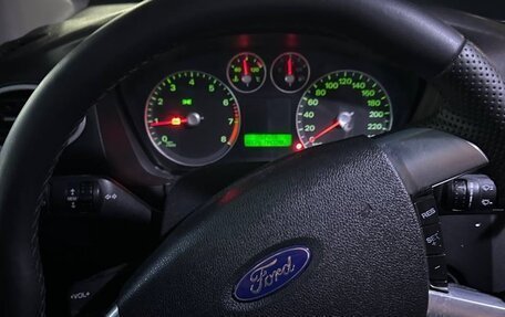 Ford Focus II рестайлинг, 2006 год, 420 000 рублей, 18 фотография