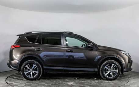 Toyota RAV4, 2018 год, 1 899 000 рублей, 4 фотография