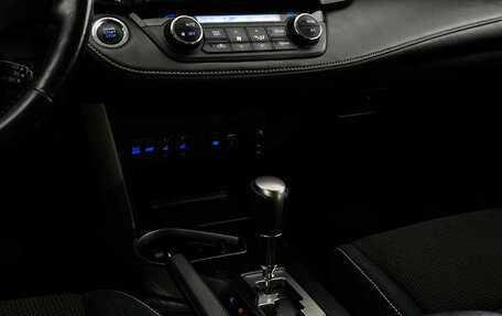 Toyota RAV4, 2018 год, 1 899 000 рублей, 13 фотография