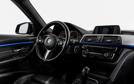 BMW 3 серия, 2017 год, 2 099 000 рублей, 17 фотография