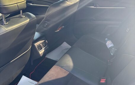 Toyota Camry, 2024 год, 3 650 000 рублей, 5 фотография
