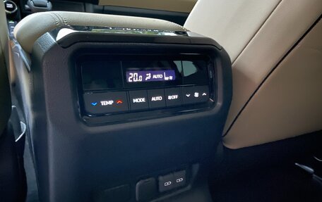 Toyota Land Cruiser Prado, 2025 год, 9 670 000 рублей, 16 фотография