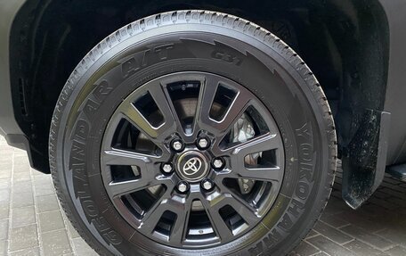 Toyota Land Cruiser Prado, 2025 год, 9 670 000 рублей, 25 фотография