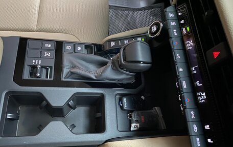 Toyota Land Cruiser Prado, 2025 год, 9 670 000 рублей, 29 фотография