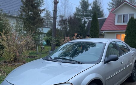 Dodge Stratus II, 2001 год, 215 000 рублей, 4 фотография