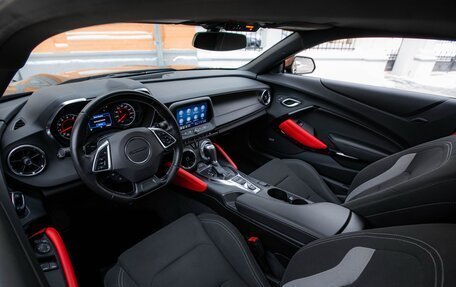 Chevrolet Camaro VI, 2022 год, 4 500 000 рублей, 9 фотография