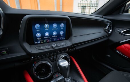 Chevrolet Camaro VI, 2022 год, 4 500 000 рублей, 13 фотография