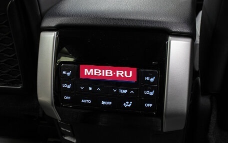 Toyota Land Cruiser Prado 150 рестайлинг 2, 2021 год, 9 498 000 рублей, 24 фотография