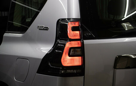 Toyota Land Cruiser Prado 150 рестайлинг 2, 2021 год, 9 498 000 рублей, 28 фотография