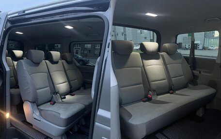 Hyundai H-1 II рестайлинг, 2012 год, 1 950 000 рублей, 8 фотография