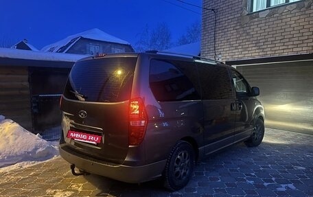 Hyundai H-1 II рестайлинг, 2012 год, 1 950 000 рублей, 6 фотография