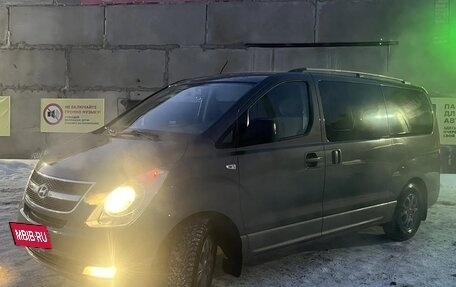 Hyundai H-1 II рестайлинг, 2012 год, 1 950 000 рублей, 11 фотография