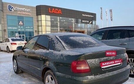 Audi A4, 2000 год, 500 000 рублей, 11 фотография