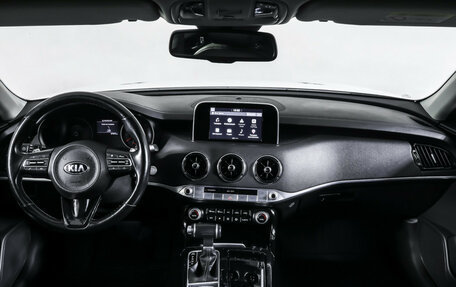 KIA Stinger I, 2018 год, 3 177 000 рублей, 17 фотография