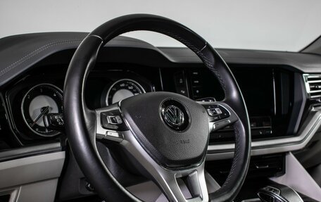 Volkswagen Touareg III, 2018 год, 4 497 000 рублей, 14 фотография