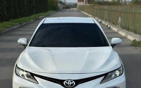 Toyota Camry, 2018 год, 1 700 000 рублей, 4 фотография