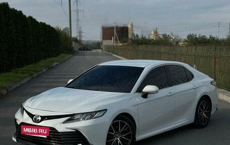 Toyota Camry, 2018 год, 1 700 000 рублей, 7 фотография