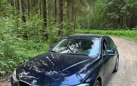 BMW 3 серия, 2012 год, 1 550 000 рублей, 3 фотография