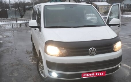 Volkswagen Caravelle T5, 2013 год, 1 900 000 рублей, 1 фотография