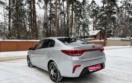 KIA Rio IV, 2018 год, 1 380 000 рублей, 7 фотография