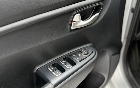 KIA Rio IV, 2018 год, 1 380 000 рублей, 12 фотография