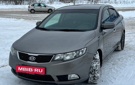 KIA Cerato III, 2011 год, 990 000 рублей, 4 фотография