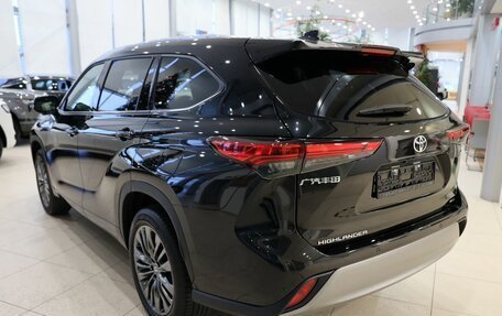 Toyota Highlander, 2025 год, 6 000 000 рублей, 7 фотография