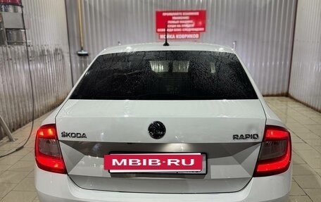 Skoda Rapid I, 2015 год, 880 000 рублей, 4 фотография