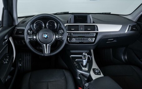 BMW 1 серия, 2018 год, 1 398 000 рублей, 4 фотография