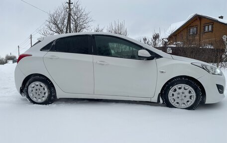 Hyundai i30 II рестайлинг, 2013 год, 620 000 рублей, 2 фотография