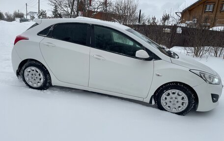 Hyundai i30 II рестайлинг, 2013 год, 620 000 рублей, 3 фотография