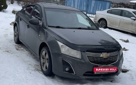 Chevrolet Cruze II, 2013 год, 850 000 рублей, 3 фотография