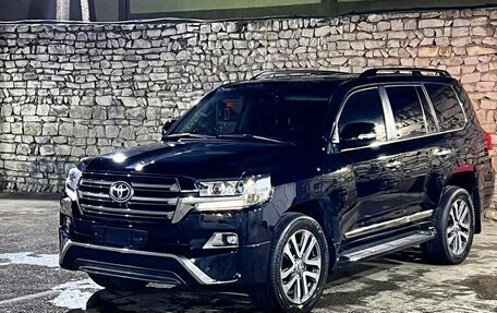 Toyota Land Cruiser 200, 2015 год, 5 900 000 рублей, 2 фотография