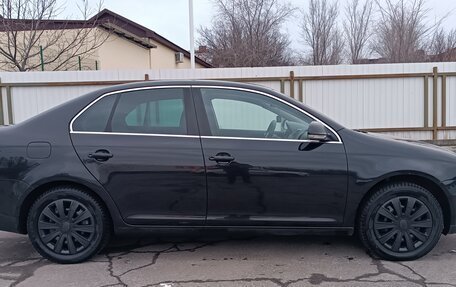 Volkswagen Jetta VI, 2006 год, 750 000 рублей, 4 фотография